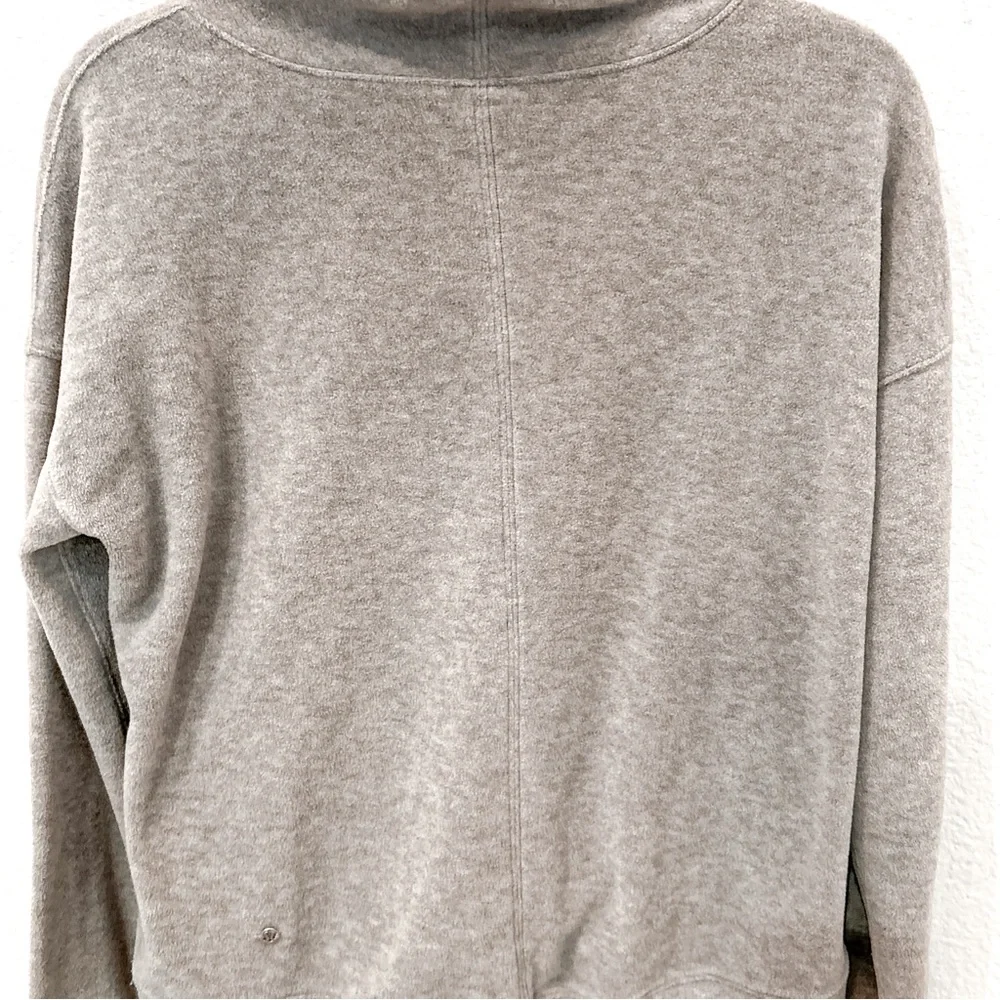 Lululemon Go Forward Fleece Pullover Heathered Core Light Gray Size 6 $108